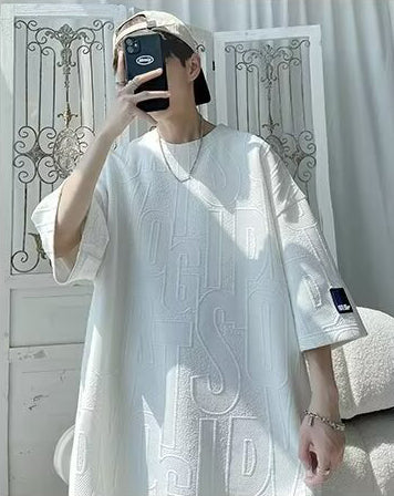Self Design Round Neck T-Shirt With Shorts