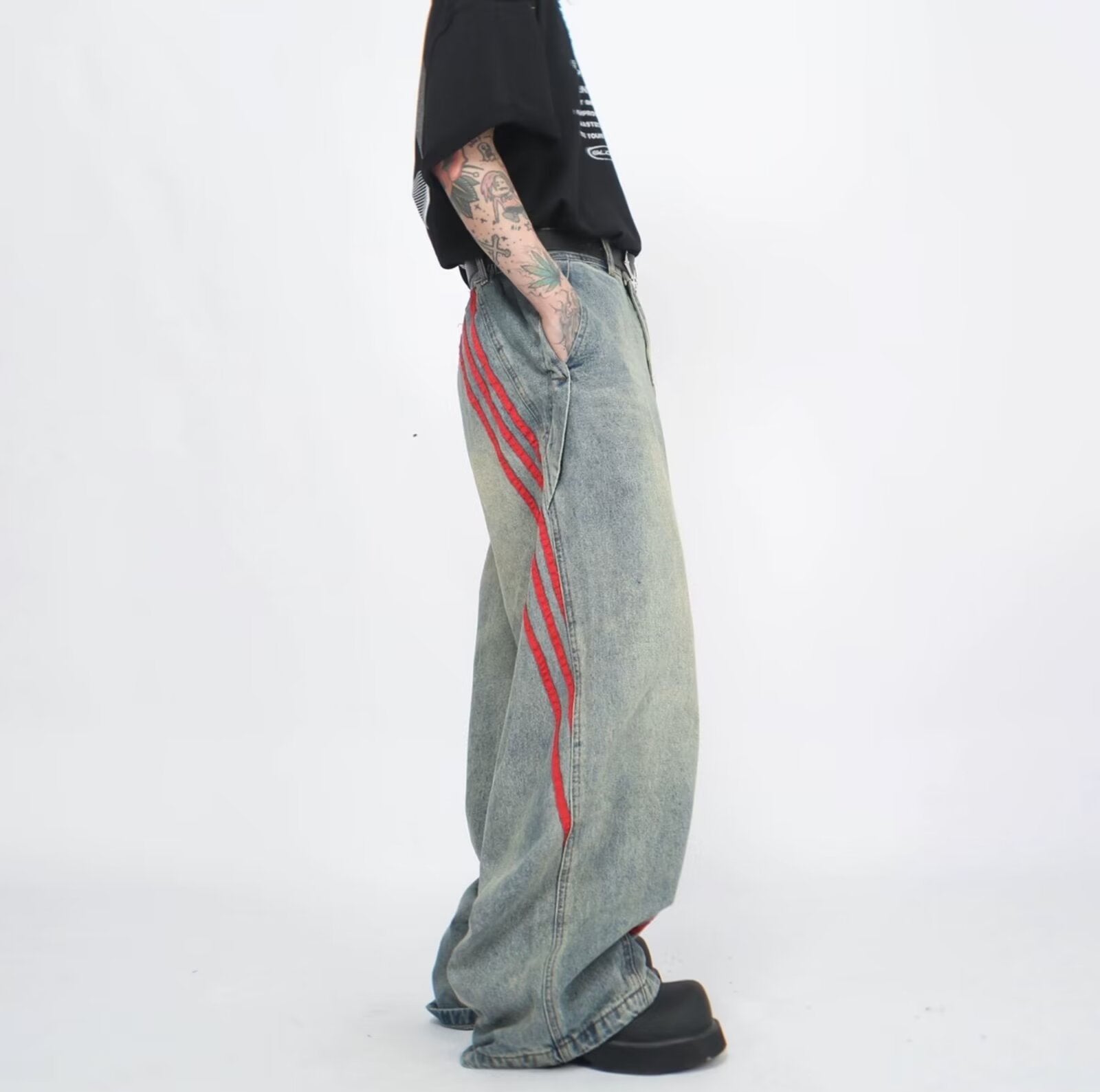 Men Mid-Rise Wide Leg Heavy Fade Cotton Jeans