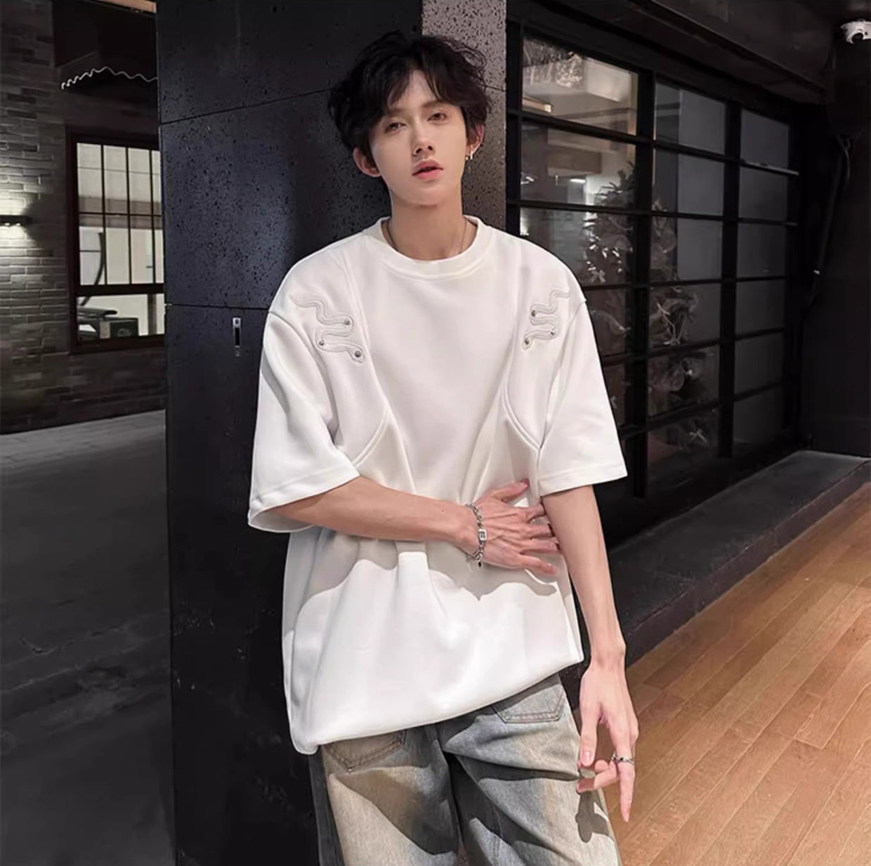 Oversized Round Neck Short Sleeves T-shirt