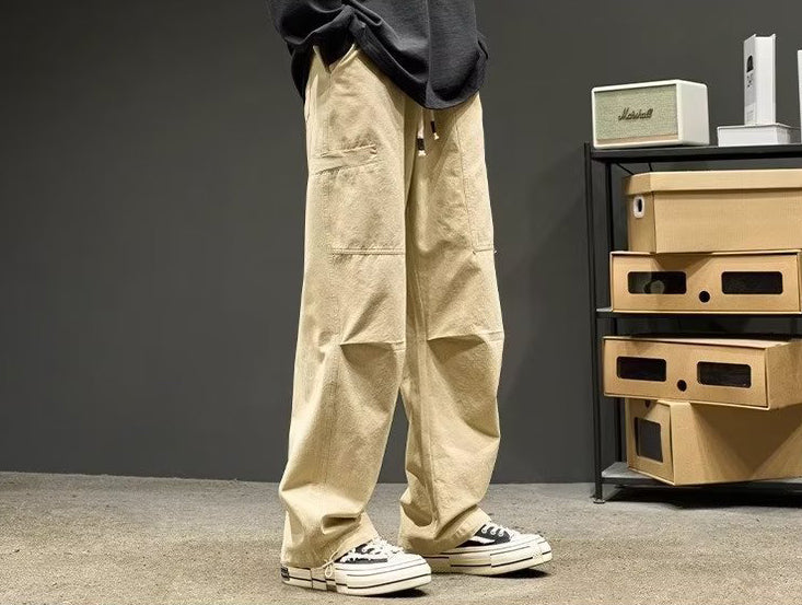 Men Loose Fit Easy Wash Cargos Trousers
