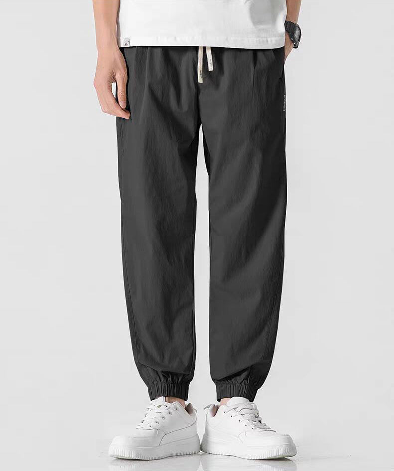 Men Mid-Rise Trousers
