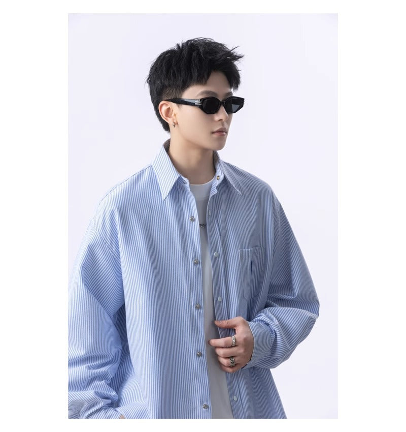 Men Vertical Striped Spread Collar Casual Shirt