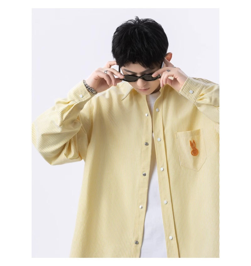 Men Vertical Striped Spread Collar Casual Shirt