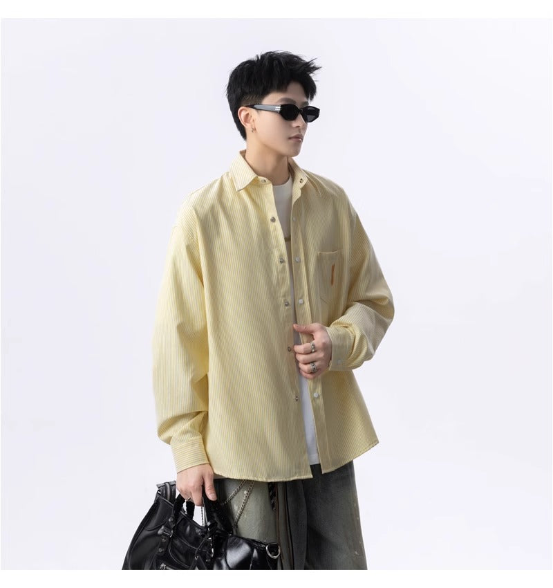 Men Vertical Striped Spread Collar Casual Shirt