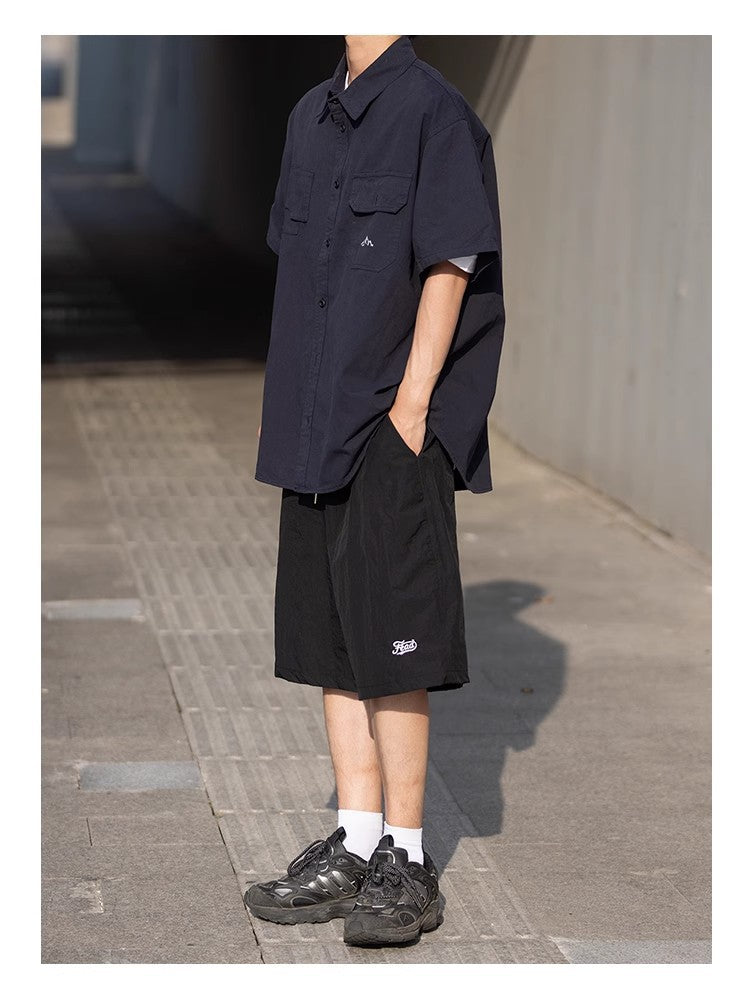 Men Solid Spread Collar Casual Shirt