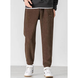 Men Easy Wash Pleated Joggers Trouser