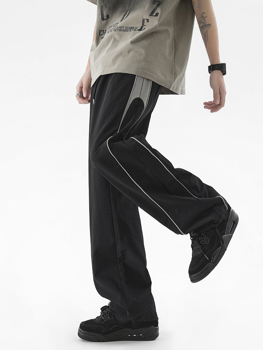 Men Loose Fit Easy Wash Pleated Chinos Trousers
