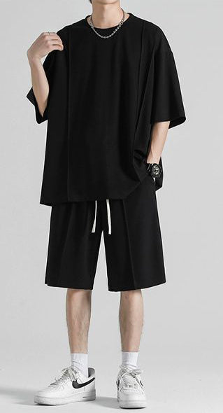 Round Neck T-shirt With Shorts