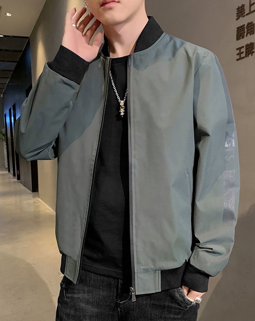 Men Long Sleeves Tailored Jacket