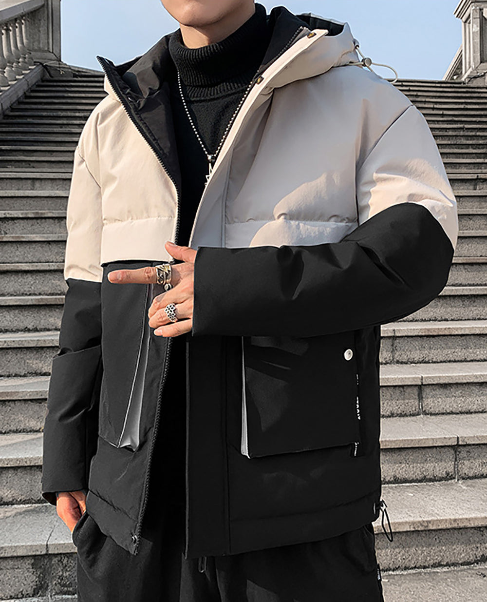 Men Colourblocked Mock Collar Puffer Jacket