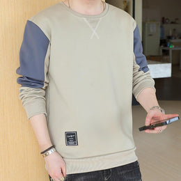 Men Colourblocked Round Neck Sweatshirt