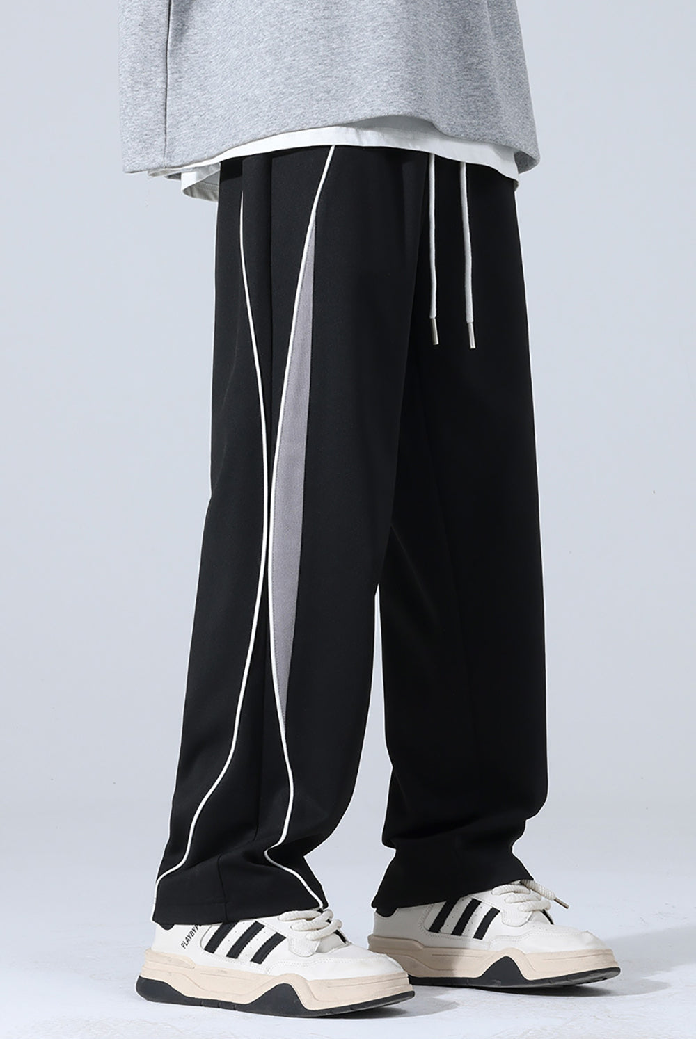 Men Mid-Rise Wide Leg Trousers
