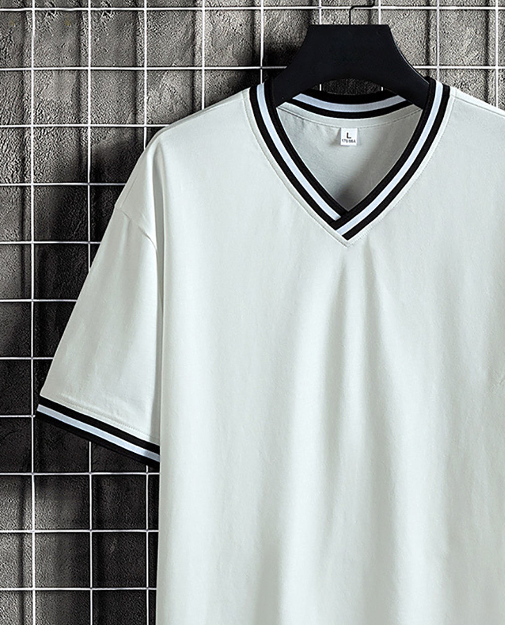 Men Solid V-Neck Cotton T-shirt