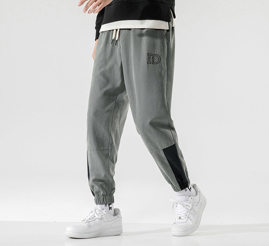 Men Easy Wash Mid-Rise Pleated Trousers