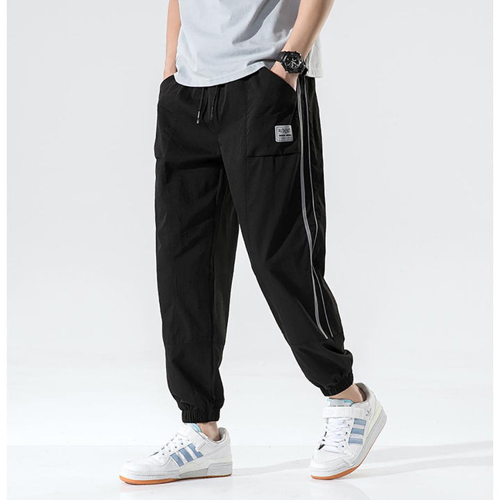 Men Regular Fit Mid-Rise Joggers