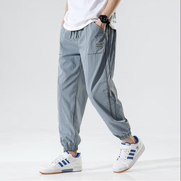 Men Regular Fit Mid-Rise Joggers