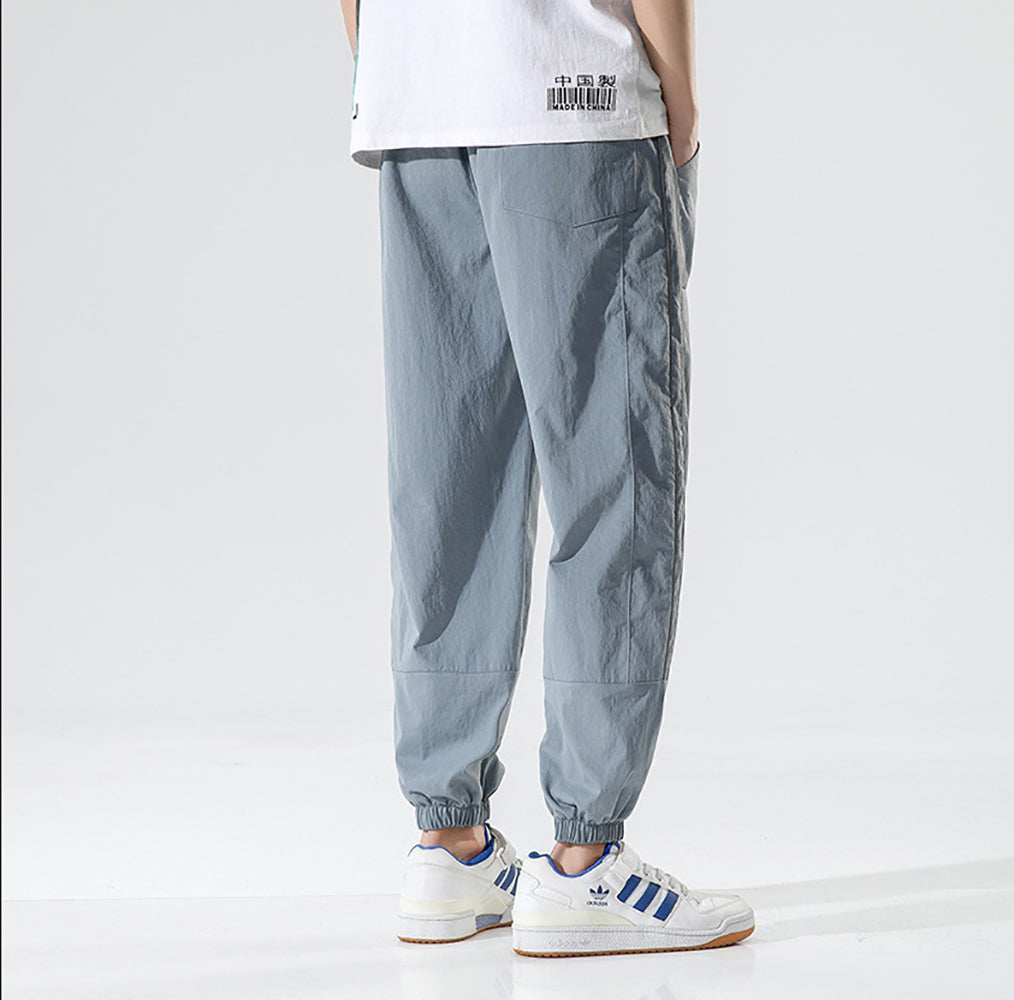 Men Regular Fit Mid-Rise Joggers