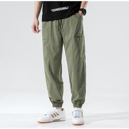 Men Regular Fit Mid-Rise Joggers Trousers