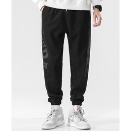 Men Typography Printed Pleated Joggers Trouser