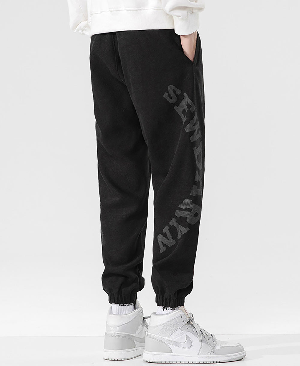 Men Typography Printed Pleated Joggers Trouser