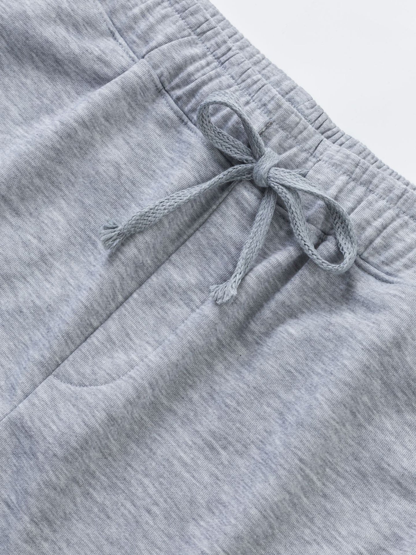 Men Distressed Regular Fit Mid-Rise Shorts