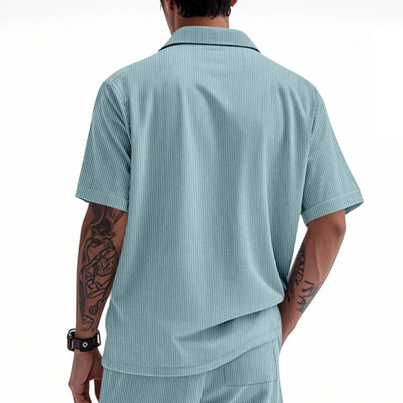 Men Vertical Striped Spread Collar Casual Shirt