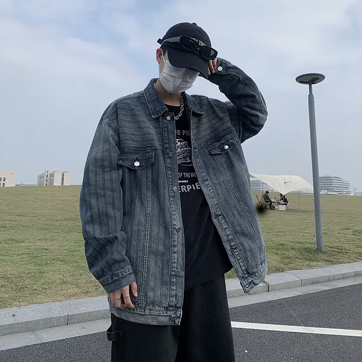 Men Spread Collar Washed Self Design Casual Denim Jacket