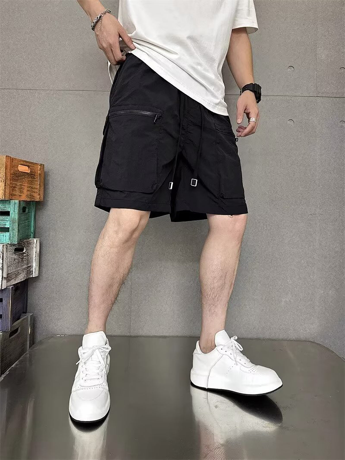 Men Mid-Rise Regular Cargo Shorts