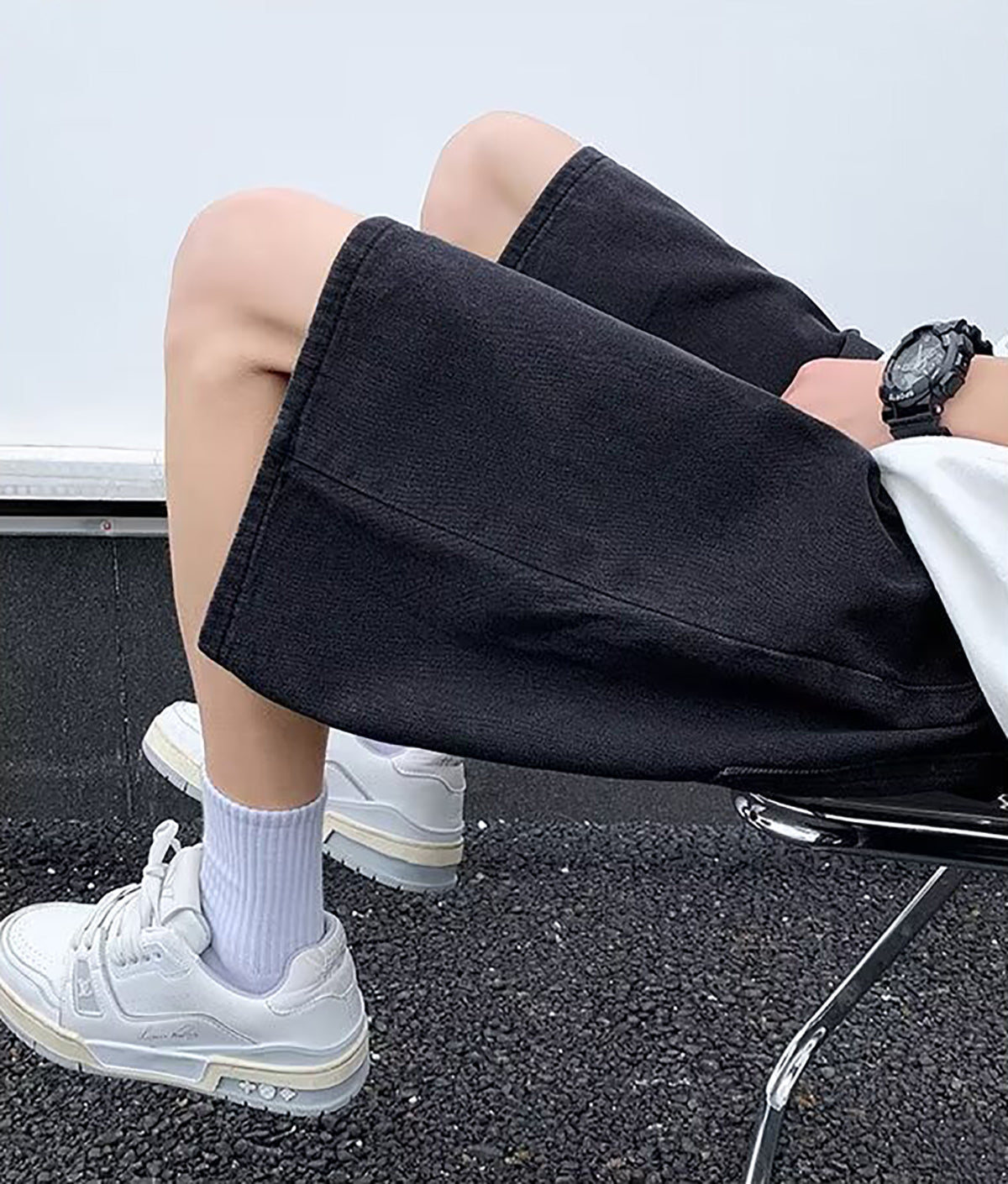 Men Solid Loose Fit Denim Shorts