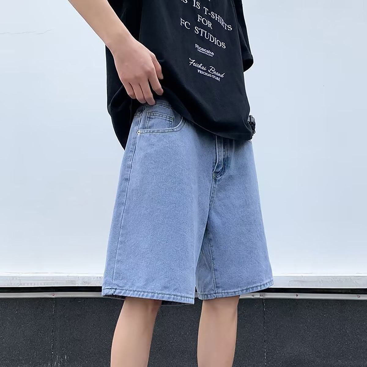 Men Mid-Rise Regular Denim Shorts