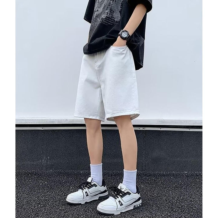 Men Solid Mid-Rise Regular Shorts