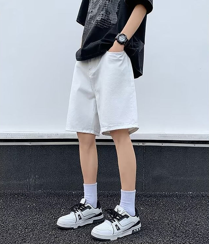 Men Solid Mid-Rise Regular Shorts