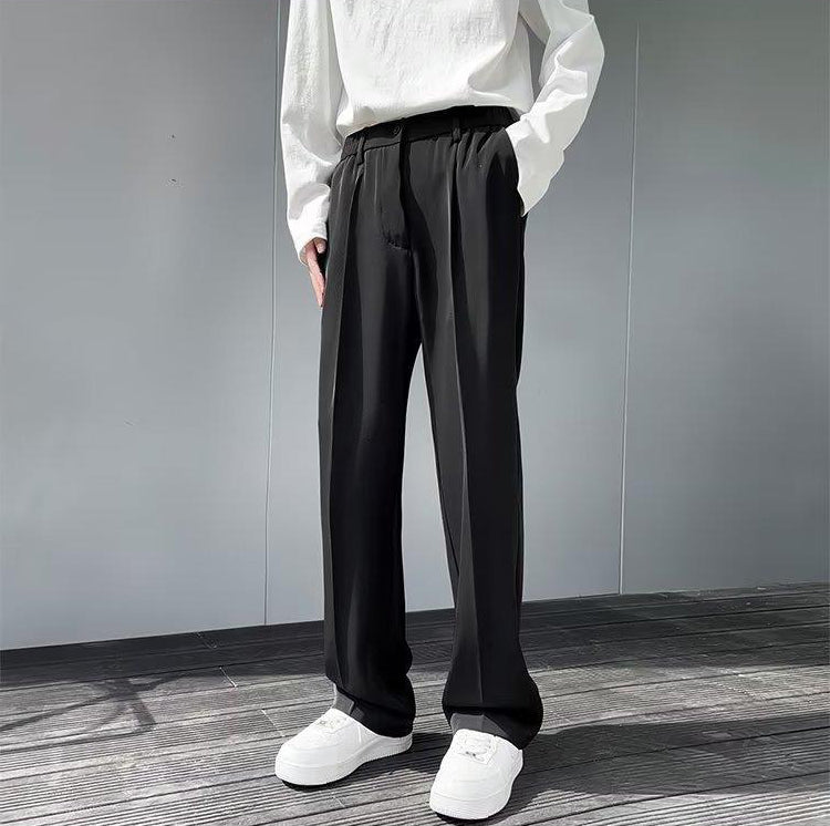Men Solid Regular Fit Pleated Regular Trousers