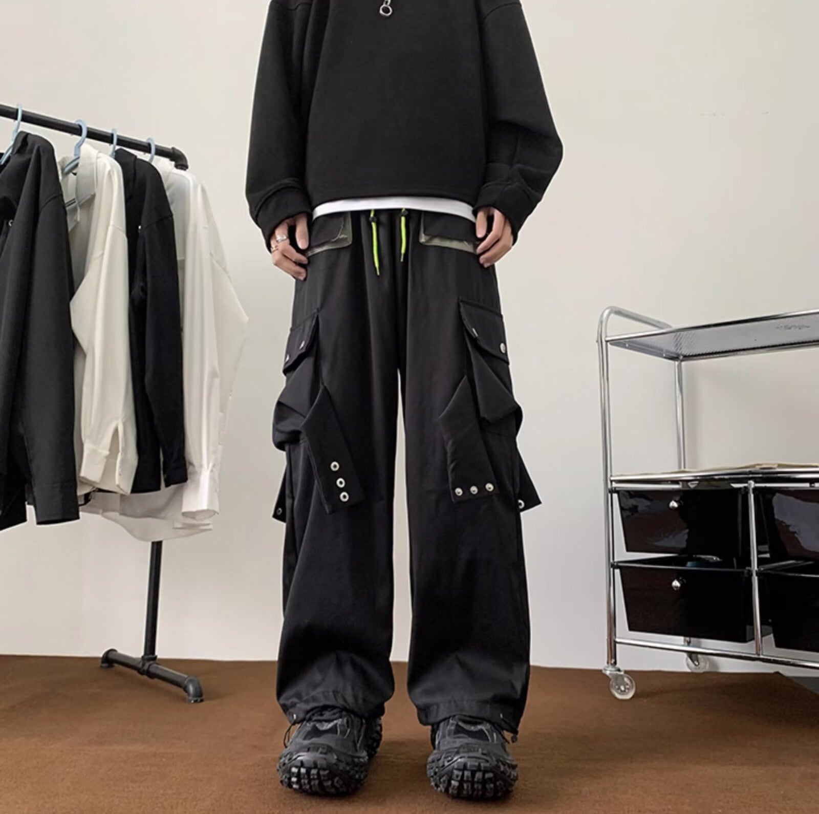 CARGOS
