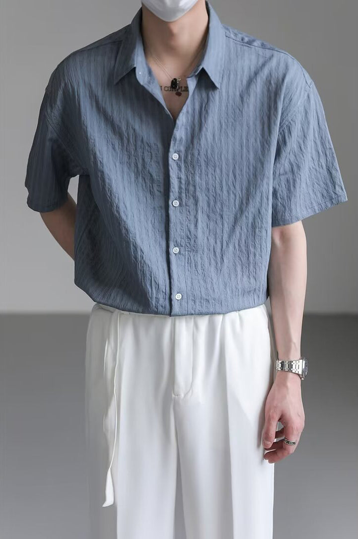 Cutaway Collar Short Sleeves Shirt