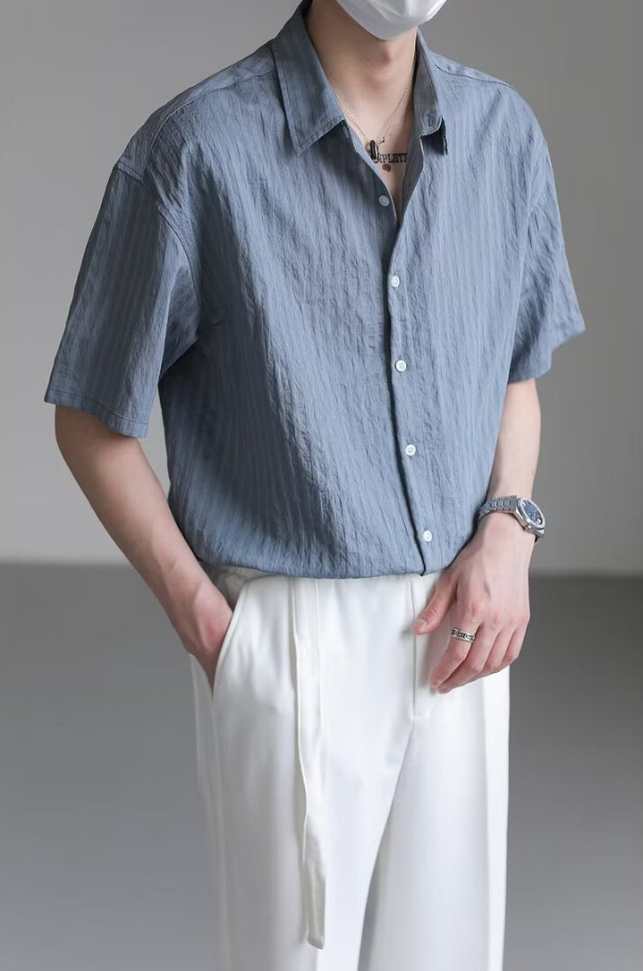 Cutaway Collar Short Sleeves Shirt