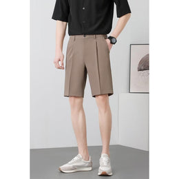 Men Low-Rise Outdoor Shorts