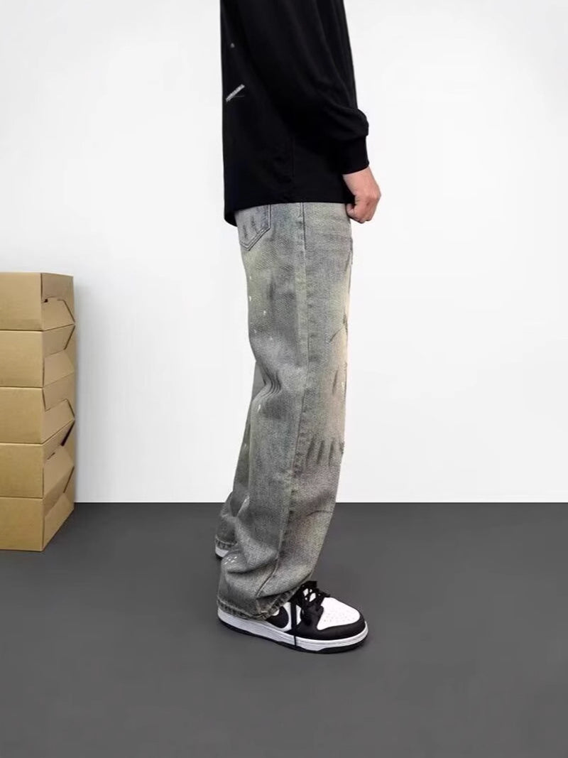 Men Straight Fit Mid-Rise Light Fade Clean Look Jeans