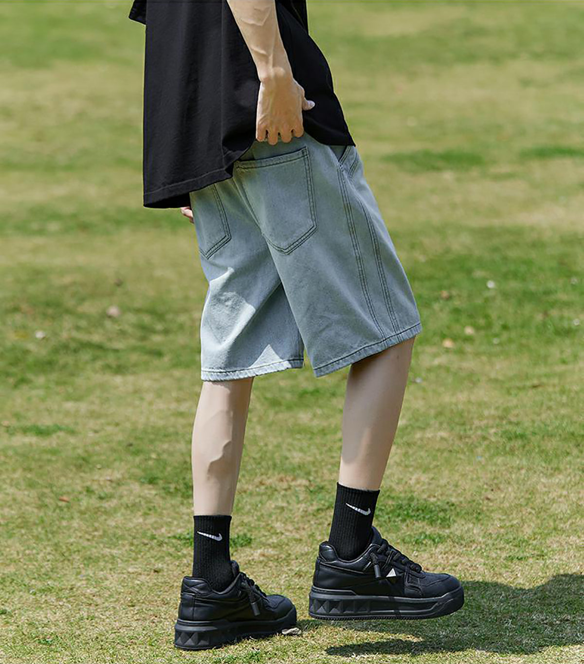 Men Solid Cotton Regular Fit Shorts