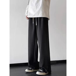 Men Straight Fit Easy Wash Pleated Chinos Trousers