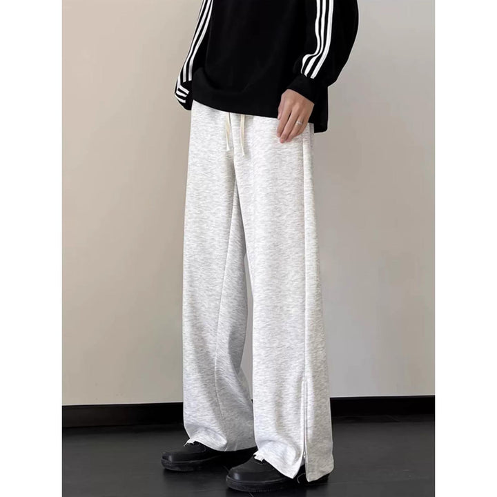 Men Loose Fit Easy Wash Wide Leg Trousers