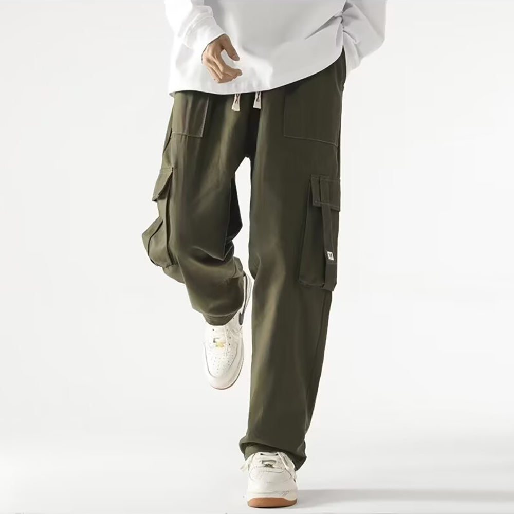 Men Easy Wash Solid Mid-Rise Cargo Trousers