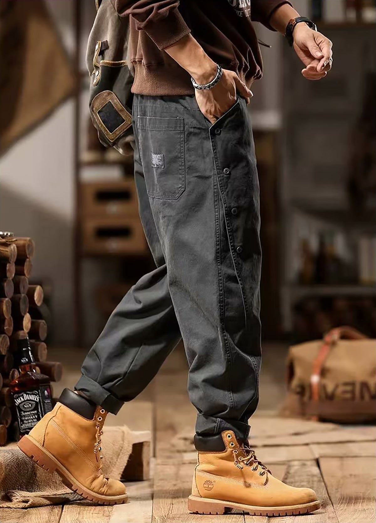 Men Mid-Rise Trouser