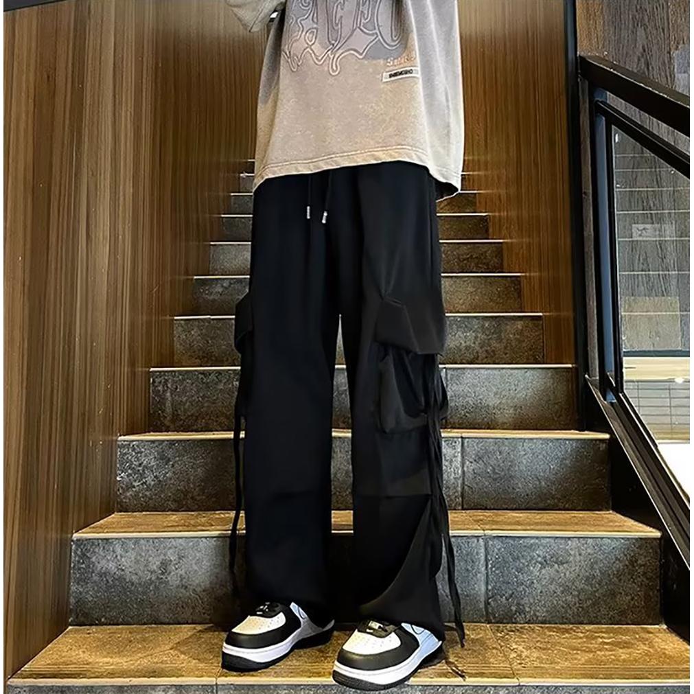 Men Loose Fit Cargos Trousers