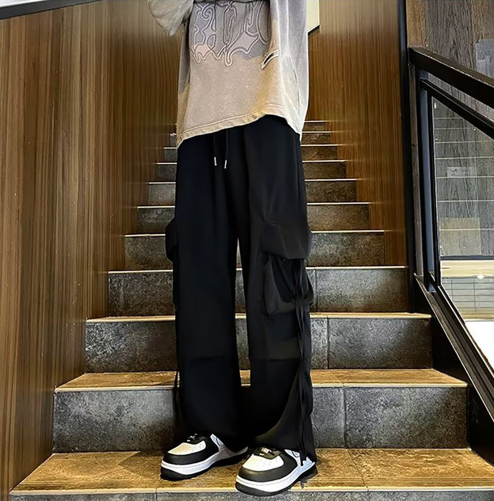 Men Loose Fit Cargos Trousers