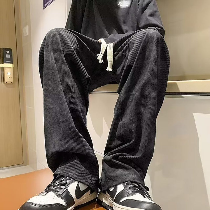 Men Loose Fit Easy Wash Pleated Chinos Trousers