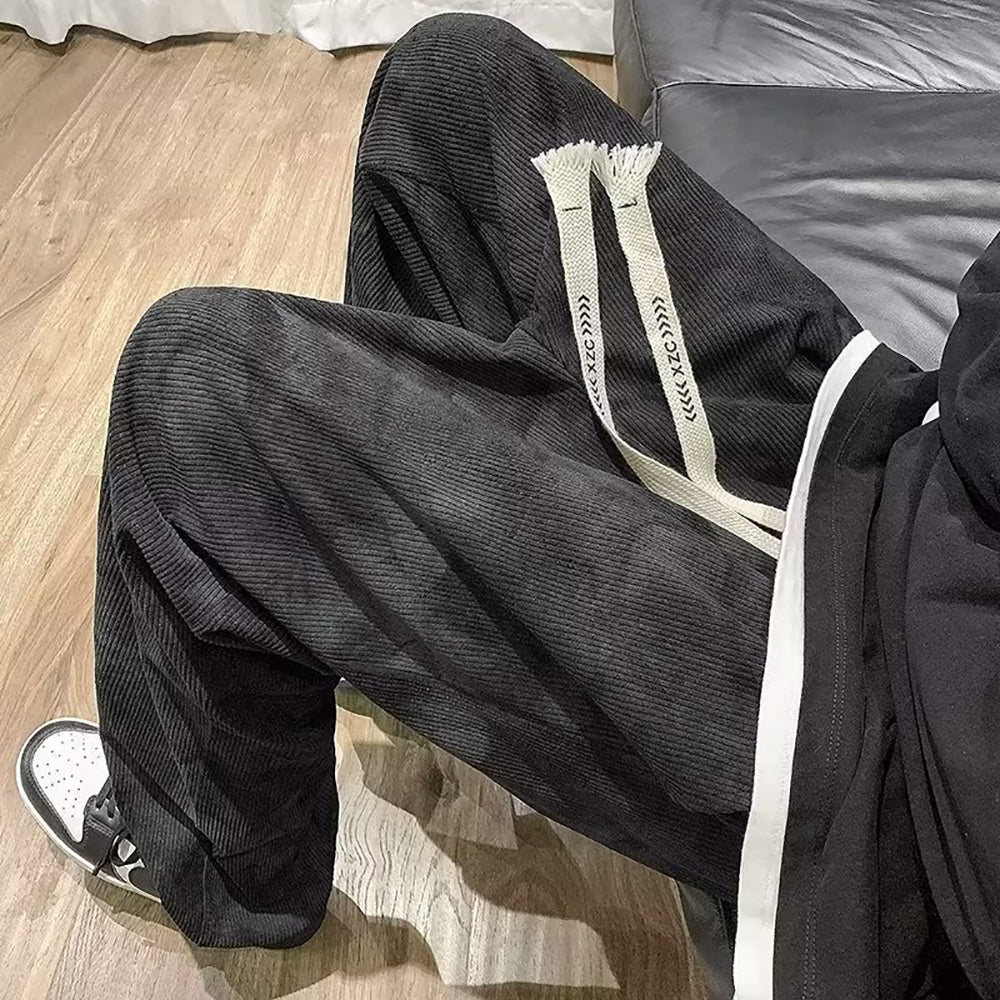 Men Loose Fit Easy Wash Pleated Chinos Trousers