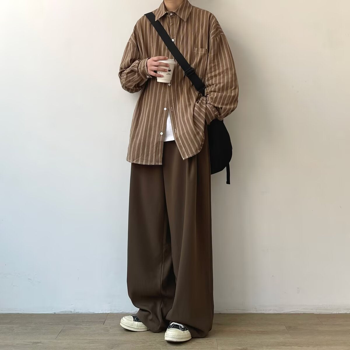 Men Loose Fit Pleated Parallel Trousers