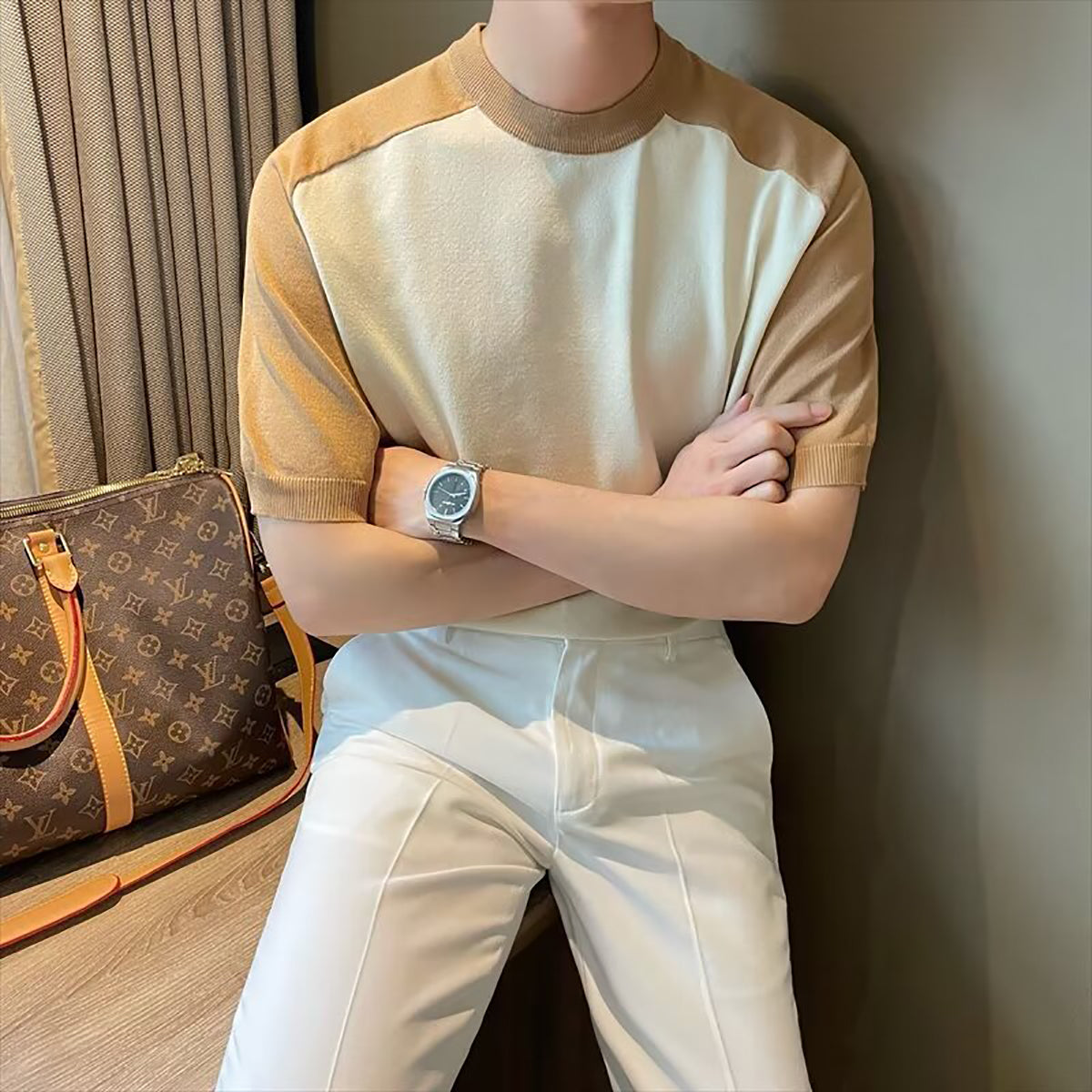 Men Colourblocked Round Neck T-shirt
