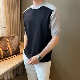 Men Colourblocked Round Neck T-shirt